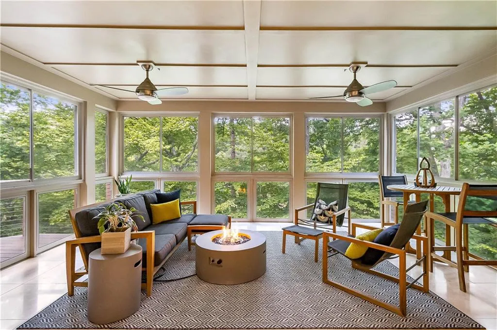 933 Altamira Lane, Sandy Springs, Georgia 30350, 4 Bedrooms Bedrooms, ,4 BathroomsBathrooms,Residential,Sold,933 Altamira Lane,7417180 933 Altamira Lane, Sandy Springs, Georgia 30350, 4 Bedrooms Bedrooms, ,4 BathroomsBathrooms,Residential,Sold,933 Altamira Lane,7417180