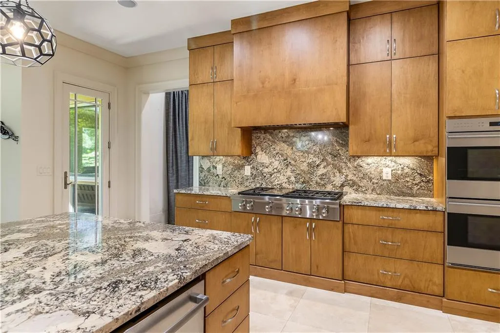 933 Altamira Lane, Sandy Springs, Georgia 30350, 4 Bedrooms Bedrooms, ,4 BathroomsBathrooms,Residential,Sold,933 Altamira Lane,7417180 933 Altamira Lane, Sandy Springs, Georgia 30350, 4 Bedrooms Bedrooms, ,4 BathroomsBathrooms,Residential,Sold,933 Altamira Lane,7417180