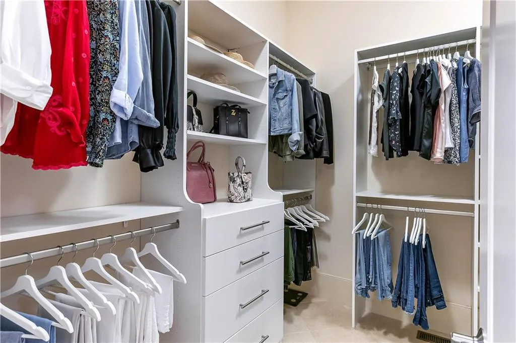 933 Altamira Lane, Sandy Springs, Georgia 30350, 4 Bedrooms Bedrooms, ,4 BathroomsBathrooms,Residential,Sold,933 Altamira Lane,7417180 933 Altamira Lane, Sandy Springs, Georgia 30350, 4 Bedrooms Bedrooms, ,4 BathroomsBathrooms,Residential,Sold,933 Altamira Lane,7417180