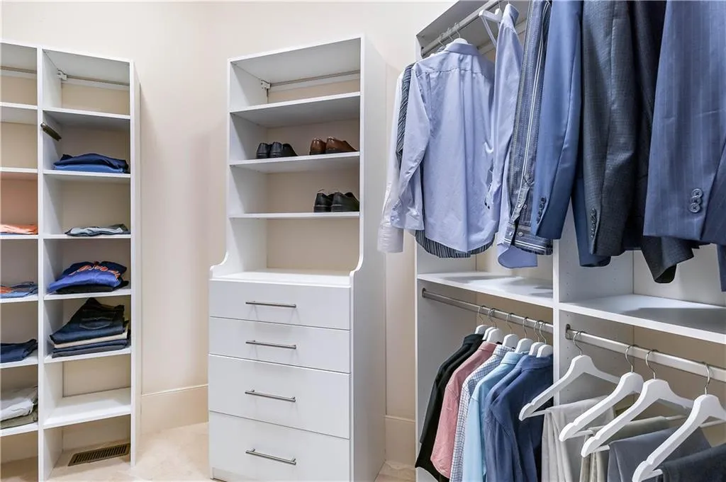 933 Altamira Lane, Sandy Springs, Georgia 30350, 4 Bedrooms Bedrooms, ,4 BathroomsBathrooms,Residential,Sold,933 Altamira Lane,7417180 933 Altamira Lane, Sandy Springs, Georgia 30350, 4 Bedrooms Bedrooms, ,4 BathroomsBathrooms,Residential,Sold,933 Altamira Lane,7417180