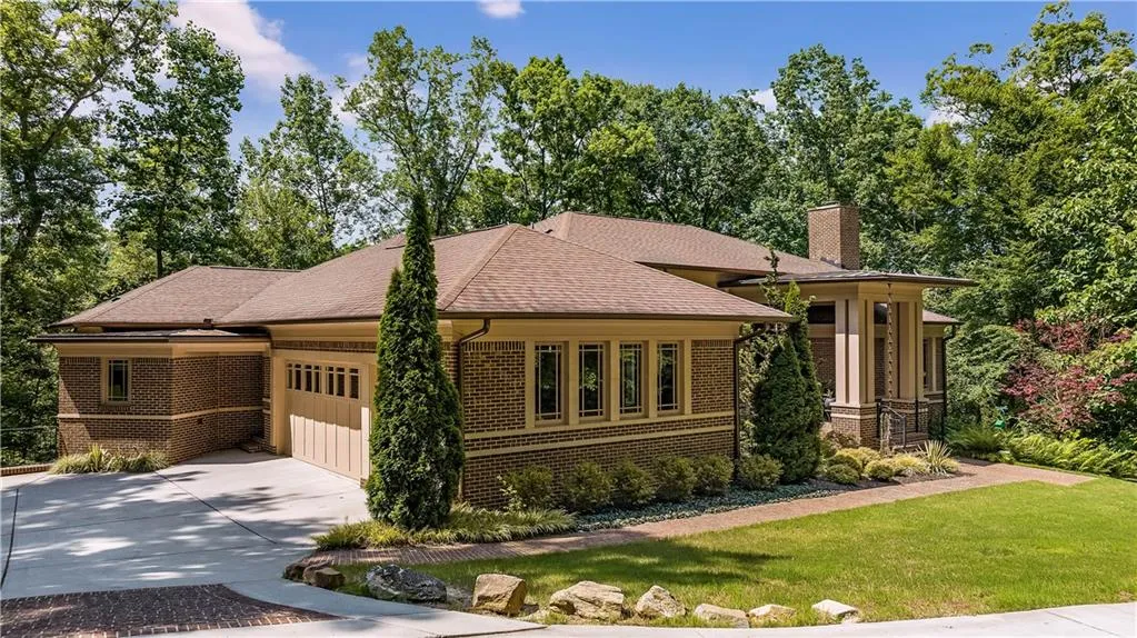 933 Altamira Lane, Sandy Springs, Georgia 30350, 4 Bedrooms Bedrooms, ,4 BathroomsBathrooms,Residential,Sold,933 Altamira Lane,7417180 933 Altamira Lane, Sandy Springs, Georgia 30350, 4 Bedrooms Bedrooms, ,4 BathroomsBathrooms,Residential,Sold,933 Altamira Lane,7417180