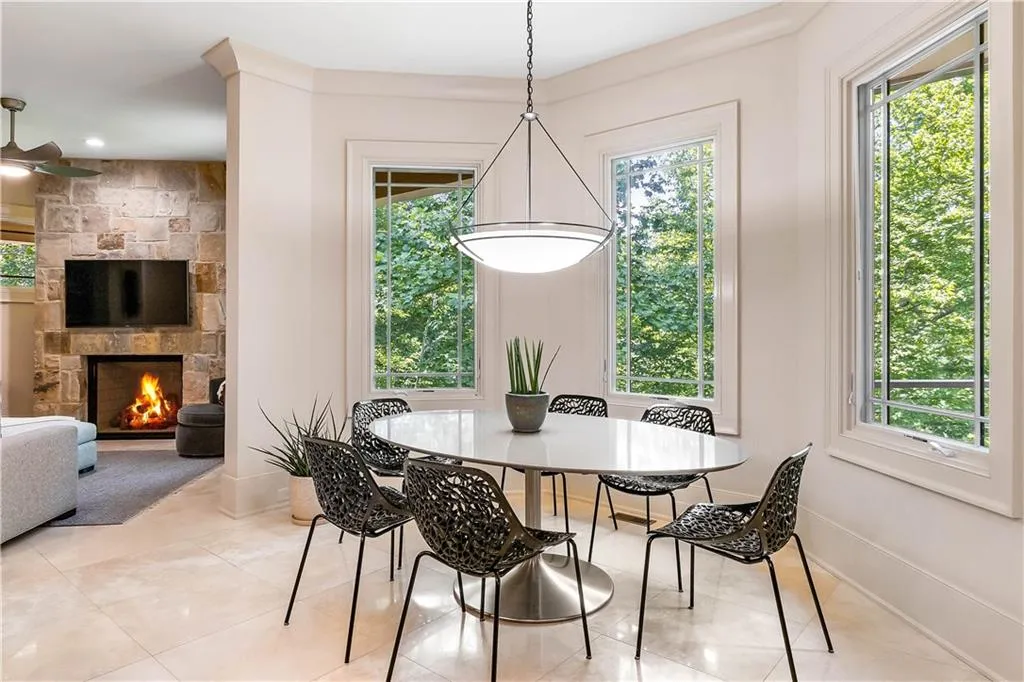 933 Altamira Lane, Sandy Springs, Georgia 30350, 4 Bedrooms Bedrooms, ,4 BathroomsBathrooms,Residential,Sold,933 Altamira Lane,7417180 933 Altamira Lane, Sandy Springs, Georgia 30350, 4 Bedrooms Bedrooms, ,4 BathroomsBathrooms,Residential,Sold,933 Altamira Lane,7417180