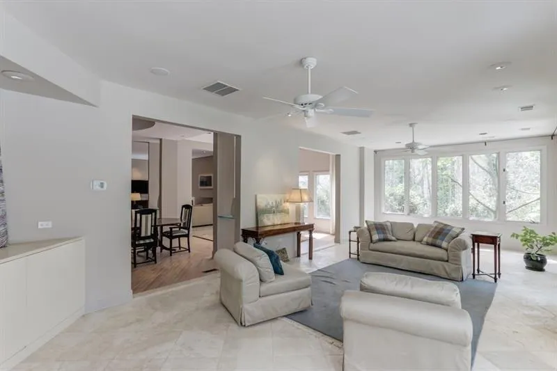210 N Chambord Drive Nw, Atlanta, Georgia 30327, 6 Bedrooms Bedrooms, ,6 BathroomsBathrooms,Residential,Sold,210 N Chambord Drive Nw,5989590