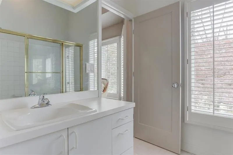 210 N Chambord Drive Nw, Atlanta, Georgia 30327, 6 Bedrooms Bedrooms, ,6 BathroomsBathrooms,Residential,Sold,210 N Chambord Drive Nw,5989590