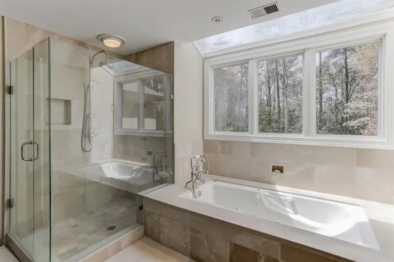 210 N Chambord Drive Nw, Atlanta, Georgia 30327, 6 Bedrooms Bedrooms, ,6 BathroomsBathrooms,Residential,Sold,210 N Chambord Drive Nw,5989590