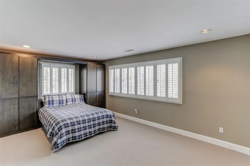 210 N Chambord Drive Nw, Atlanta, Georgia 30327, 6 Bedrooms Bedrooms, ,6 BathroomsBathrooms,Residential,Sold,210 N Chambord Drive Nw,5989590