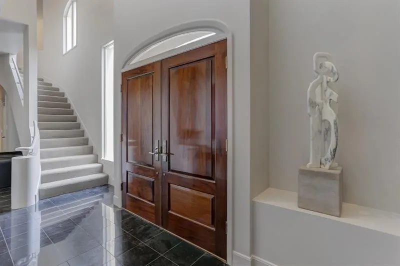 210 N Chambord Drive Nw, Atlanta, Georgia 30327, 6 Bedrooms Bedrooms, ,6 BathroomsBathrooms,Residential,Sold,210 N Chambord Drive Nw,5989590