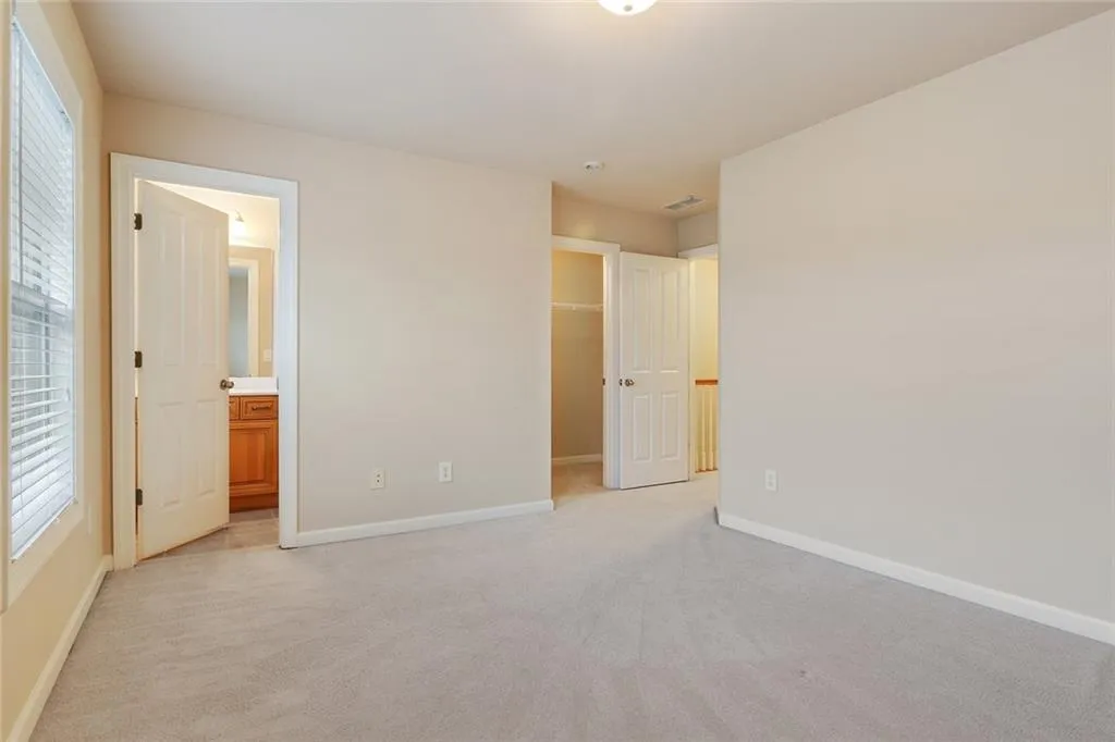 7960 Highland Bluff Unit 352, Atlanta, Georgia 30328, 3 Bedrooms Bedrooms, ,3 BathroomsBathrooms,Residential,Sold,7960 Highland Bluff Unit 352,5844942