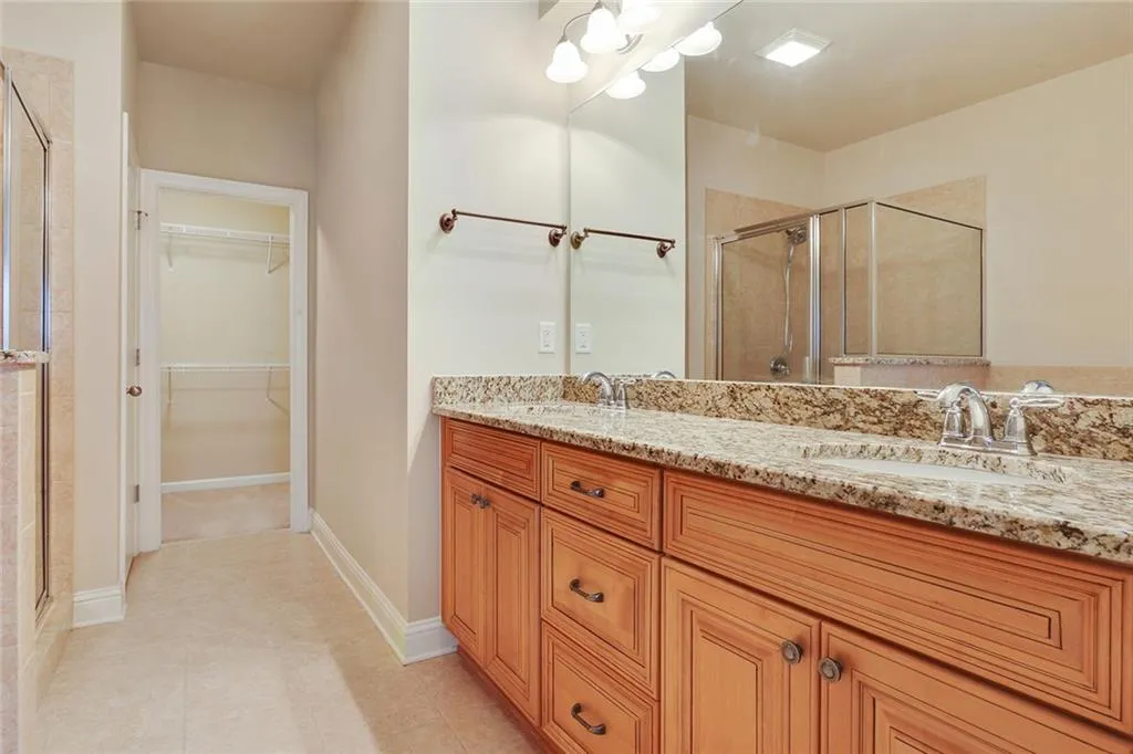 7960 Highland Bluff Unit 352, Atlanta, Georgia 30328, 3 Bedrooms Bedrooms, ,3 BathroomsBathrooms,Residential,Sold,7960 Highland Bluff Unit 352,5844942