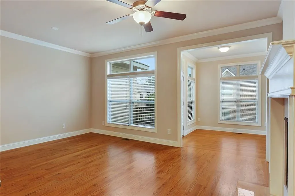 7960 Highland Bluff Unit 352, Atlanta, Georgia 30328, 3 Bedrooms Bedrooms, ,3 BathroomsBathrooms,Residential,Sold,7960 Highland Bluff Unit 352,5844942