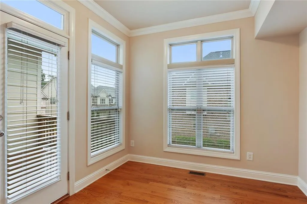 7960 Highland Bluff Unit 352, Atlanta, Georgia 30328, 3 Bedrooms Bedrooms, ,3 BathroomsBathrooms,Residential,Sold,7960 Highland Bluff Unit 352,5844942