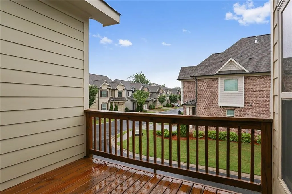 7960 Highland Bluff Unit 352, Atlanta, Georgia 30328, 3 Bedrooms Bedrooms, ,3 BathroomsBathrooms,Residential,Sold,7960 Highland Bluff Unit 352,5844942