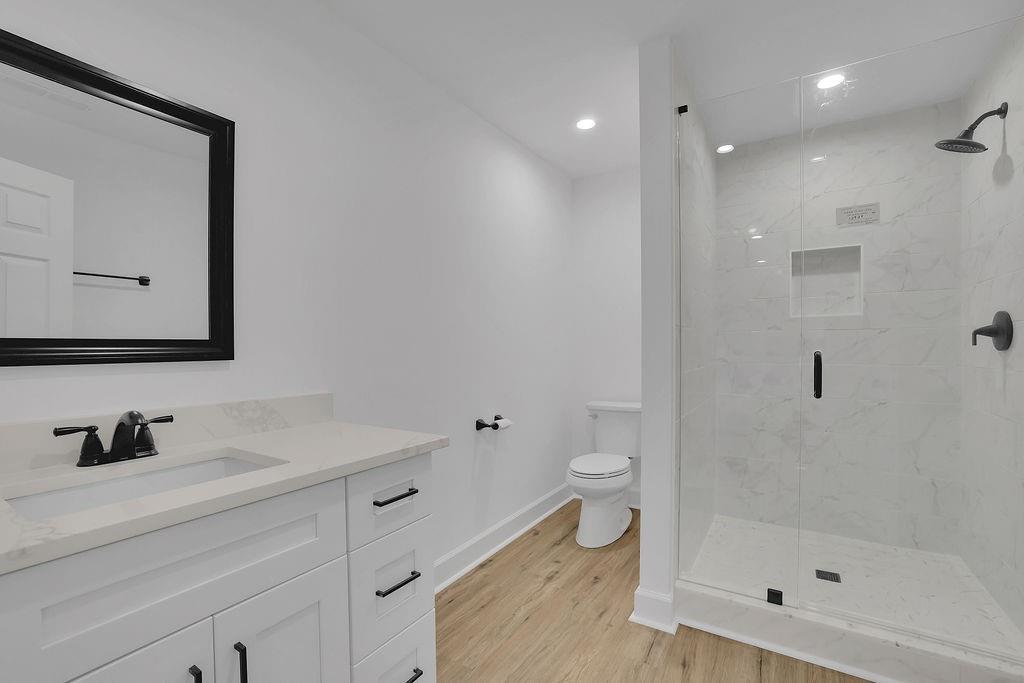 295 DUNWOODY CREEK Circle, Sandy Springs, Georgia 30350, 4 Bedrooms Bedrooms, ,3 BathroomsBathrooms,Residential,Sold,295 DUNWOODY CREEK Circle,7306062