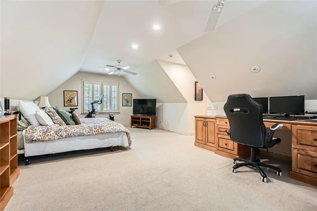 5475 E Idlewood Lane, Sandy Springs, Georgia 30327, 3 Bedrooms Bedrooms, ,3 BathroomsBathrooms,Residential,For Sale,5475 E Idlewood Lane,7606297
