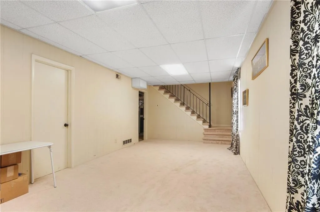 626 Lorell Terrace, Atlanta, Georgia 30328, 3 Bedrooms Bedrooms, ,2 BathroomsBathrooms,Residential,Sold,626 Lorell Terrace,7021817