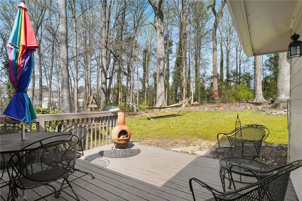 626 Lorell Terrace, Atlanta, Georgia 30328, 3 Bedrooms Bedrooms, ,2 BathroomsBathrooms,Residential,Sold,626 Lorell Terrace,7021817
