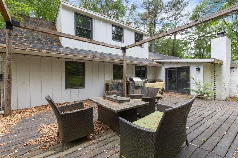 1899 Moores Mill Road Nw, Atlanta, Georgia 30318, 4 Bedrooms Bedrooms, ,2 BathroomsBathrooms,Residential,For Sale,1899 Moores Mill Road Nw,7611836