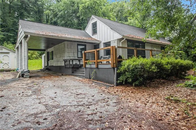 1899 Moores Mill Road Nw, Atlanta, Georgia 30318, 4 Bedrooms Bedrooms, ,2 BathroomsBathrooms,Residential,For Sale,1899 Moores Mill Road Nw,7611836