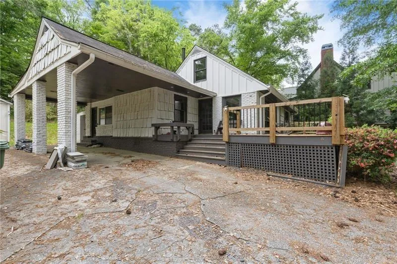 1899 Moores Mill Road Nw, Atlanta, Georgia 30318, 4 Bedrooms Bedrooms, ,2 BathroomsBathrooms,Residential,For Sale,1899 Moores Mill Road Nw,7611836