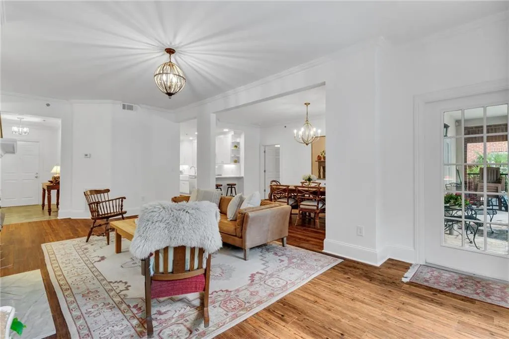211 Colonial Homes Drive Nw Unit 1102, Atlanta, Georgia 30309, 2 Bedrooms Bedrooms, ,2 BathroomsBathrooms,Residential,For Sale,211 Colonial Homes Drive Nw Unit 1102,7595763