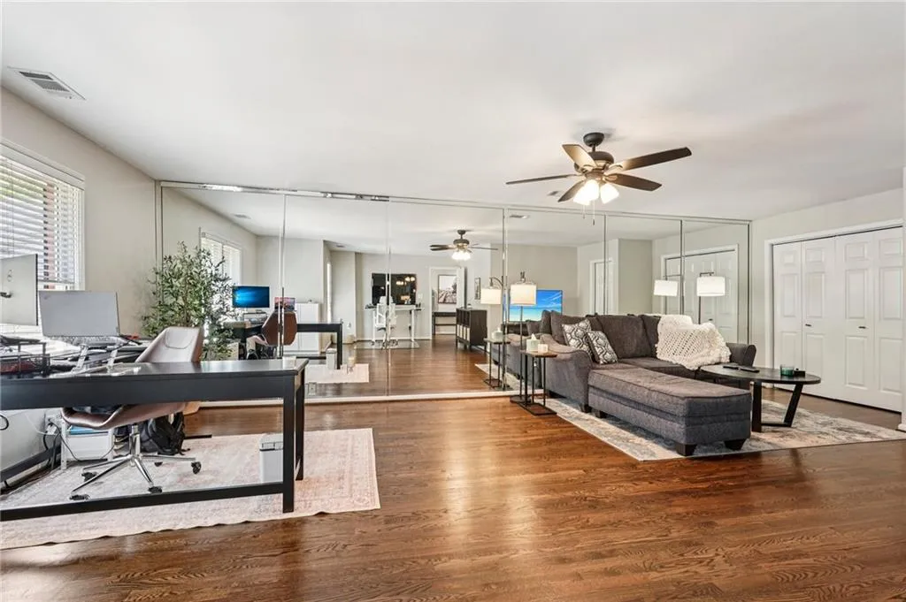 7155 Roswell Road Unit 48, Atlanta, Georgia 30328, 4 Bedrooms Bedrooms, ,2 BathroomsBathrooms,Residential,For Sale,7155 Roswell Road Unit 48,7750657