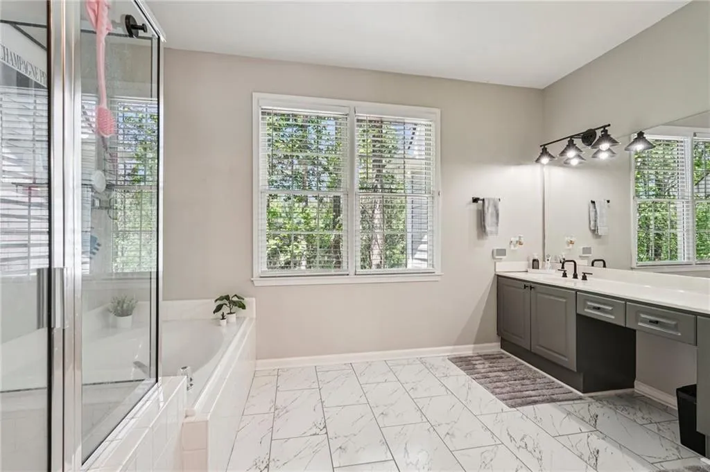 7155 Roswell Road Unit 48, Atlanta, Georgia 30328, 4 Bedrooms Bedrooms, ,2 BathroomsBathrooms,Residential,For Sale,7155 Roswell Road Unit 48,7750657