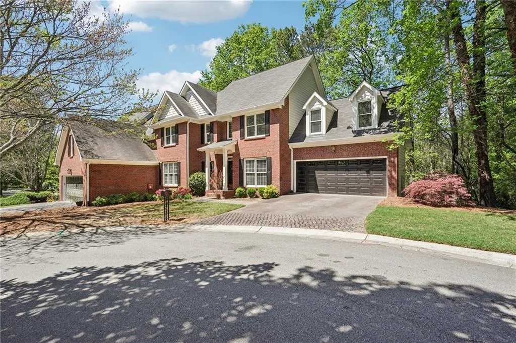 7155 Roswell Road Unit 48, Atlanta, Georgia 30328, 4 Bedrooms Bedrooms, ,2 BathroomsBathrooms,Residential,For Sale,7155 Roswell Road Unit 48,7750657