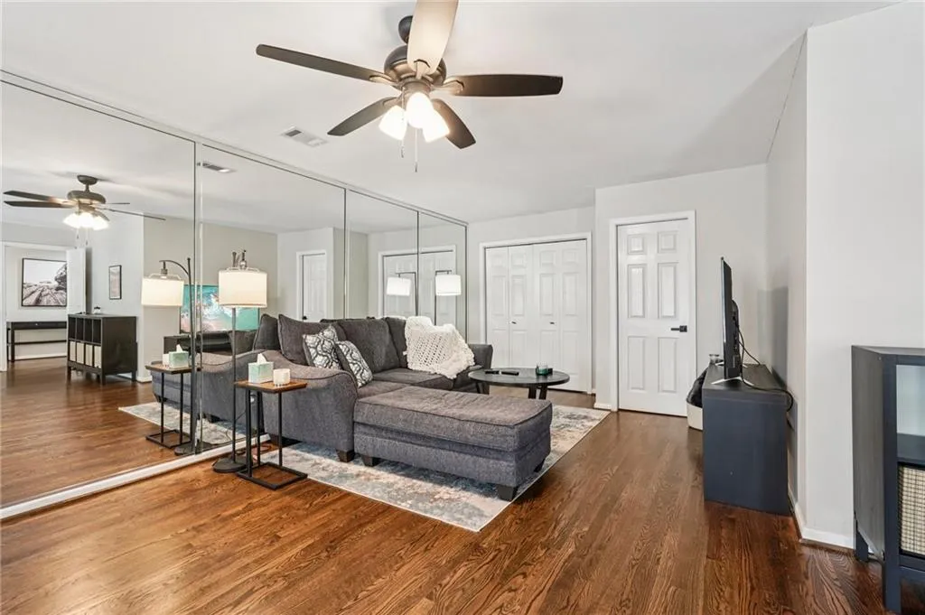 7155 Roswell Road Unit 48, Atlanta, Georgia 30328, 4 Bedrooms Bedrooms, ,2 BathroomsBathrooms,Residential,Sold,7155 Roswell Road Unit 48,7750657