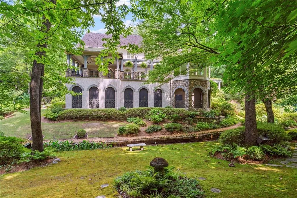 5300 Old Hundred Lane, Sandy Springs, Georgia 30327, 6 Bedrooms Bedrooms, ,4 BathroomsBathrooms,Residential,Sold,5300 Old Hundred Lane,7052440 5300 Old Hundred Lane, Sandy Springs, Georgia 30327, 6 Bedrooms Bedrooms, ,4 BathroomsBathrooms,Residential,Sold,5300 Old Hundred Lane,7052440