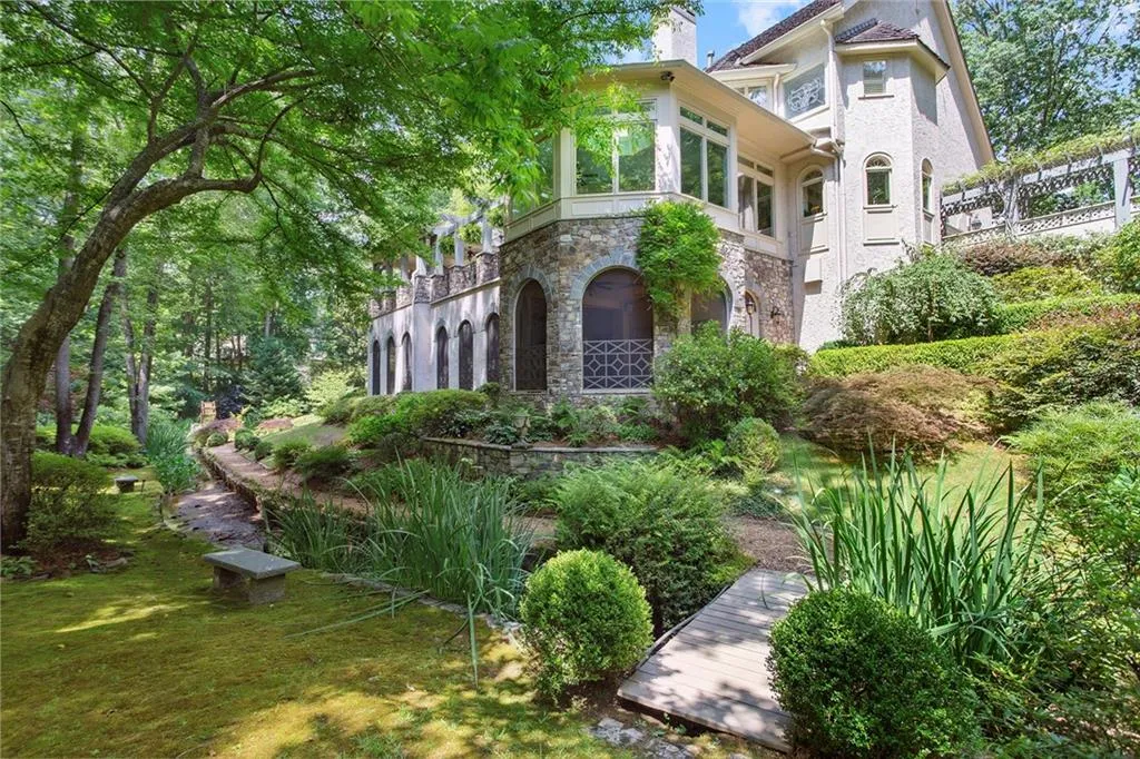 5300 Old Hundred Lane, Sandy Springs, Georgia 30327, 6 Bedrooms Bedrooms, ,4 BathroomsBathrooms,Residential,Sold,5300 Old Hundred Lane,7052440 5300 Old Hundred Lane, Sandy Springs, Georgia 30327, 6 Bedrooms Bedrooms, ,4 BathroomsBathrooms,Residential,Sold,5300 Old Hundred Lane,7052440