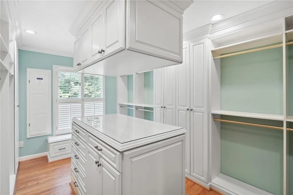 5300 Old Hundred Lane, Sandy Springs, Georgia 30327, 6 Bedrooms Bedrooms, ,4 BathroomsBathrooms,Residential,Sold,5300 Old Hundred Lane,7052440 5300 Old Hundred Lane, Sandy Springs, Georgia 30327, 6 Bedrooms Bedrooms, ,4 BathroomsBathrooms,Residential,Sold,5300 Old Hundred Lane,7052440