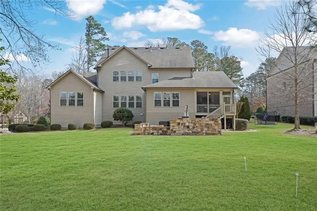 7740 Nesbit Ferry Road, Atlanta, Georgia 30350, 6 Bedrooms Bedrooms, ,4 BathroomsBathrooms,Residential,Sold,7740 Nesbit Ferry Road,7546565