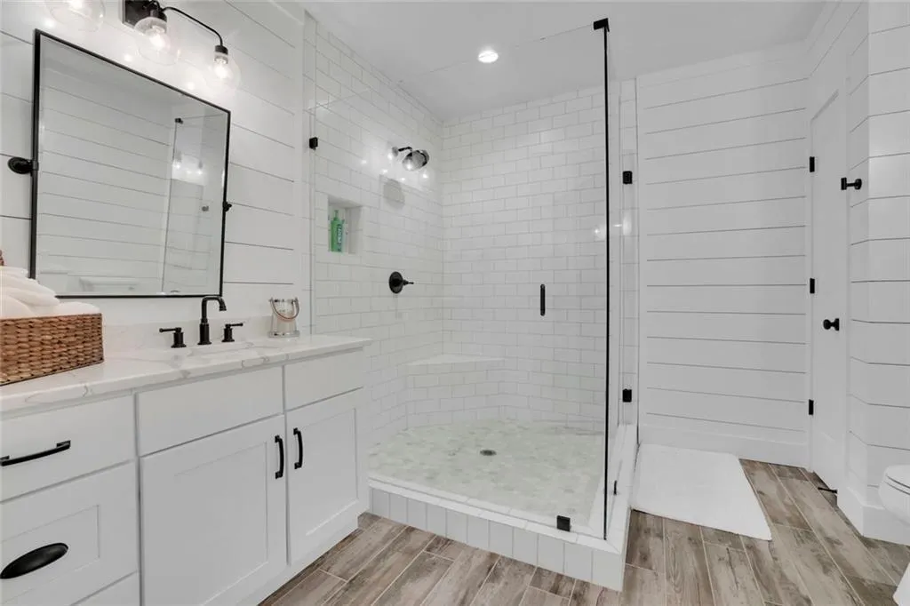 7740 Nesbit Ferry Road, Atlanta, Georgia 30350, 6 Bedrooms Bedrooms, ,4 BathroomsBathrooms,Residential,Sold,7740 Nesbit Ferry Road,7546565