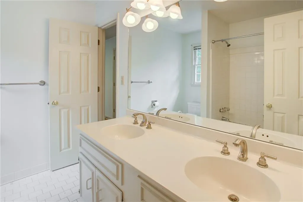 470 Tavern Circle, Atlanta, Georgia 30350, 4 Bedrooms Bedrooms, ,4 BathroomsBathrooms,Residential,Sold,470 Tavern Circle,7119112