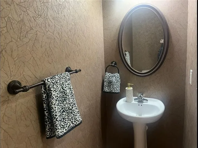 1170