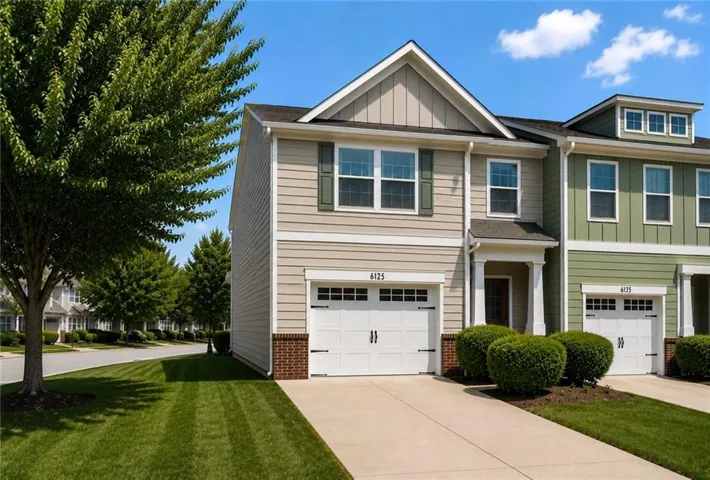 Two-story townhome