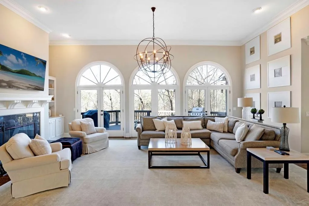 265 Gold Creek Court, Sandy Springs, Georgia 30350, 6 Bedrooms Bedrooms, ,4 BathroomsBathrooms,Residential,Sold,265 Gold Creek Court,6831344