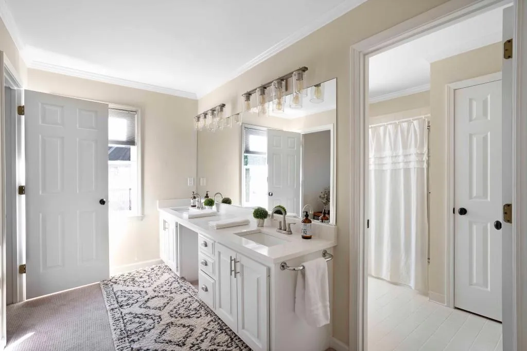 265 Gold Creek Court, Sandy Springs, Georgia 30350, 6 Bedrooms Bedrooms, ,4 BathroomsBathrooms,Residential,Sold,265 Gold Creek Court,6831344