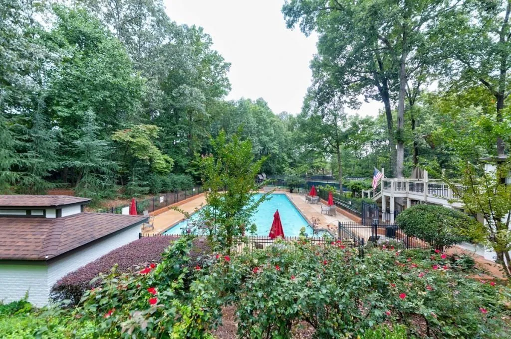 265 Gold Creek Court, Sandy Springs, Georgia 30350, 6 Bedrooms Bedrooms, ,4 BathroomsBathrooms,Residential,Sold,265 Gold Creek Court,6831344