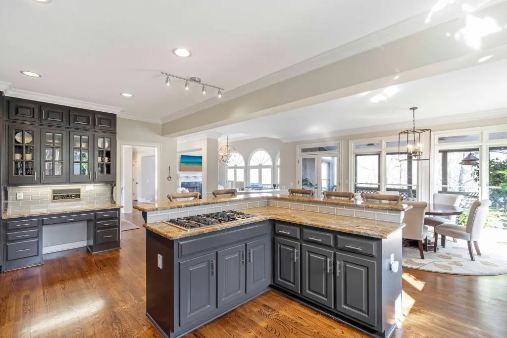 265 Gold Creek Court, Sandy Springs, Georgia 30350, 6 Bedrooms Bedrooms, ,4 BathroomsBathrooms,Residential,Sold,265 Gold Creek Court,6831344