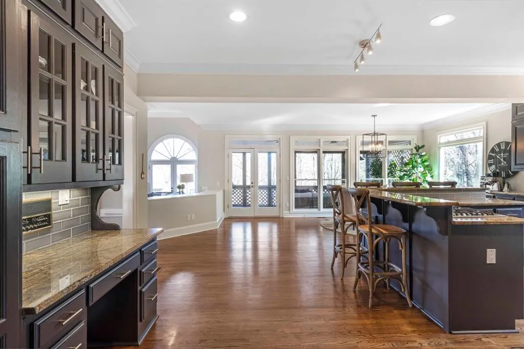 265 Gold Creek Court, Sandy Springs, Georgia 30350, 6 Bedrooms Bedrooms, ,4 BathroomsBathrooms,Residential,Sold,265 Gold Creek Court,6831344