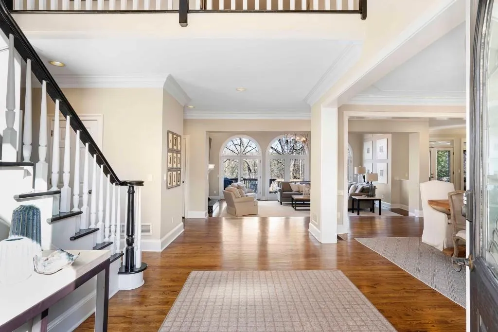 265 Gold Creek Court, Sandy Springs, Georgia 30350, 6 Bedrooms Bedrooms, ,4 BathroomsBathrooms,Residential,Sold,265 Gold Creek Court,6831344