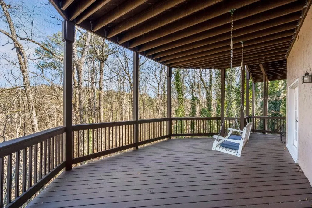 265 Gold Creek Court, Sandy Springs, Georgia 30350, 6 Bedrooms Bedrooms, ,4 BathroomsBathrooms,Residential,Sold,265 Gold Creek Court,6831344