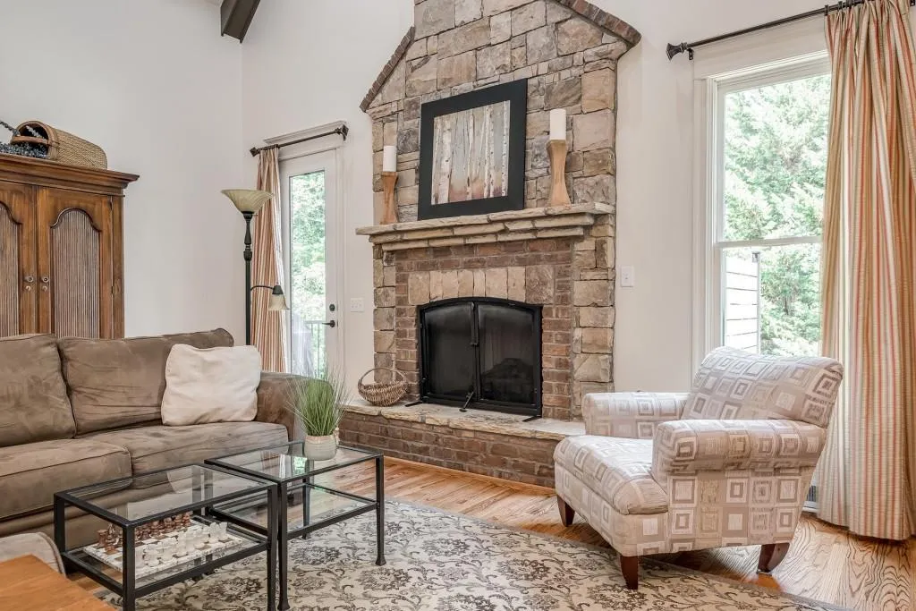 4801 E Conway Drive Nw, Atlanta, Georgia 30327, 5 Bedrooms Bedrooms, ,5 BathroomsBathrooms,Residential,Sold,4801 E Conway Drive Nw,7086793