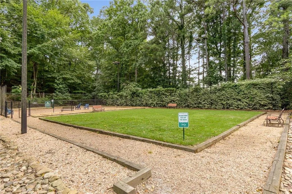 603 Bainbridge Drive, Atlanta, Georgia 30327, 2 Bedrooms Bedrooms, ,2 BathroomsBathrooms,Residential,For Sale,603 Bainbridge Drive,7617007