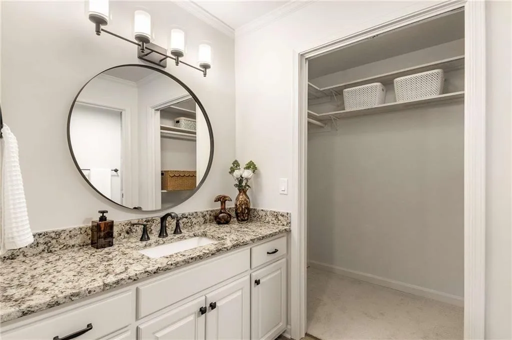 603 Bainbridge Drive, Atlanta, Georgia 30327, 2 Bedrooms Bedrooms, ,2 BathroomsBathrooms,Residential,For Sale,603 Bainbridge Drive,7617007