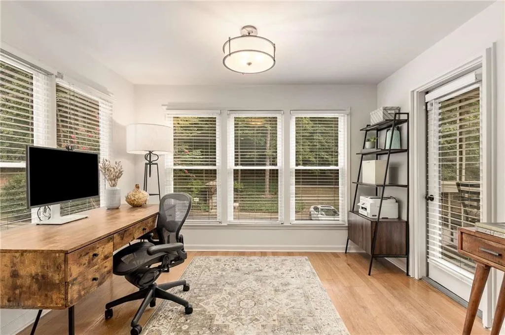 603 Bainbridge Drive, Atlanta, Georgia 30327, 2 Bedrooms Bedrooms, ,2 BathroomsBathrooms,Residential,For Sale,603 Bainbridge Drive,7617007