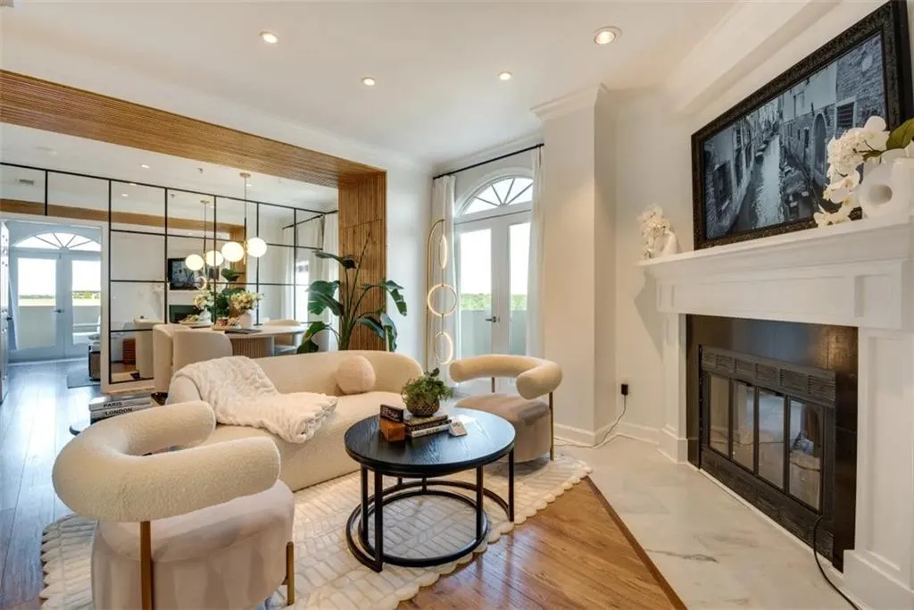 2161 Peachtree Road Ne Unit 801, Atlanta, Georgia 30309, 2 Bedrooms Bedrooms, 0 ,2 BathroomsBathrooms,Residential,For Sale,2161 Peachtree Road Ne Unit 801,7717210