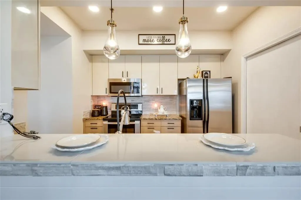 2161 Peachtree Road Ne Unit 801, Atlanta, Georgia 30309, 2 Bedrooms Bedrooms, 0 ,2 BathroomsBathrooms,Residential,For Sale,2161 Peachtree Road Ne Unit 801,7717210