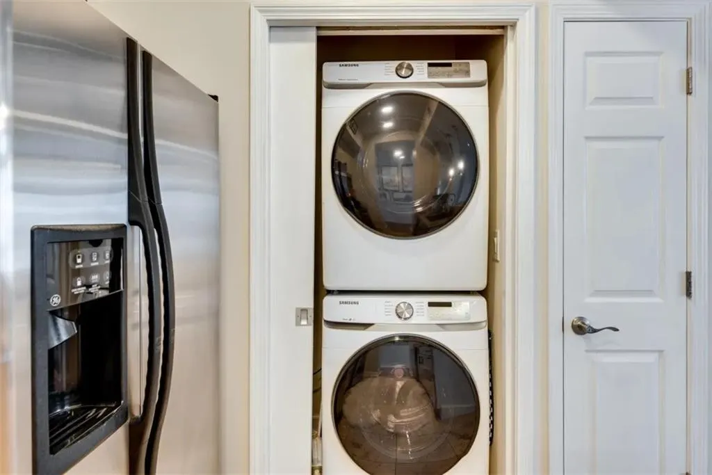 2161 Peachtree Road Ne Unit 801, Atlanta, Georgia 30309, 2 Bedrooms Bedrooms, 0 ,2 BathroomsBathrooms,Residential,For Sale,2161 Peachtree Road Ne Unit 801,7717210